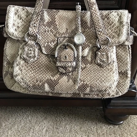 Matched set! Coach bag, Fossil watch & JS sandals - Picture 2 of 8